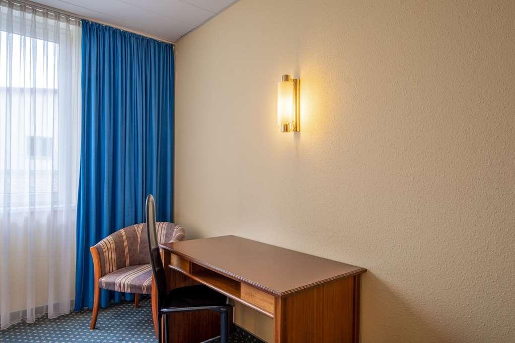 Quick Hotel Dresden West كيسيلسدورف الغرفة الصورة