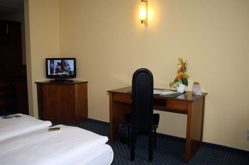 Quick Hotel Dresden West كيسيلسدورف المظهر الخارجي الصورة